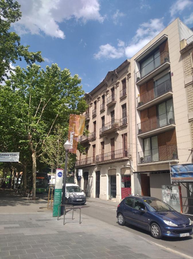 Pis Centric Manresa Exterior foto